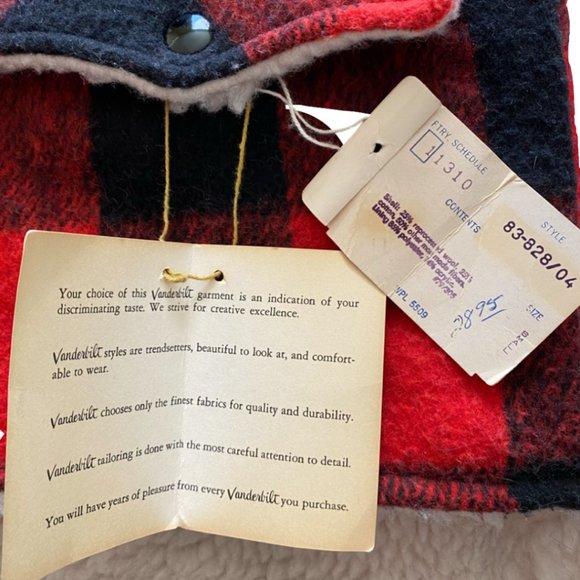 VINTAGE VANDERBILT Mark of Excellence RARE Red Plaid Wool Vest Women's Sml - Picture 8 of 8